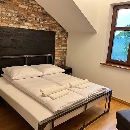 Dwor Gogolewo Nad Warta Bed & Breakfast Ksiaz Wielkopolski Ngoại thất bức ảnh