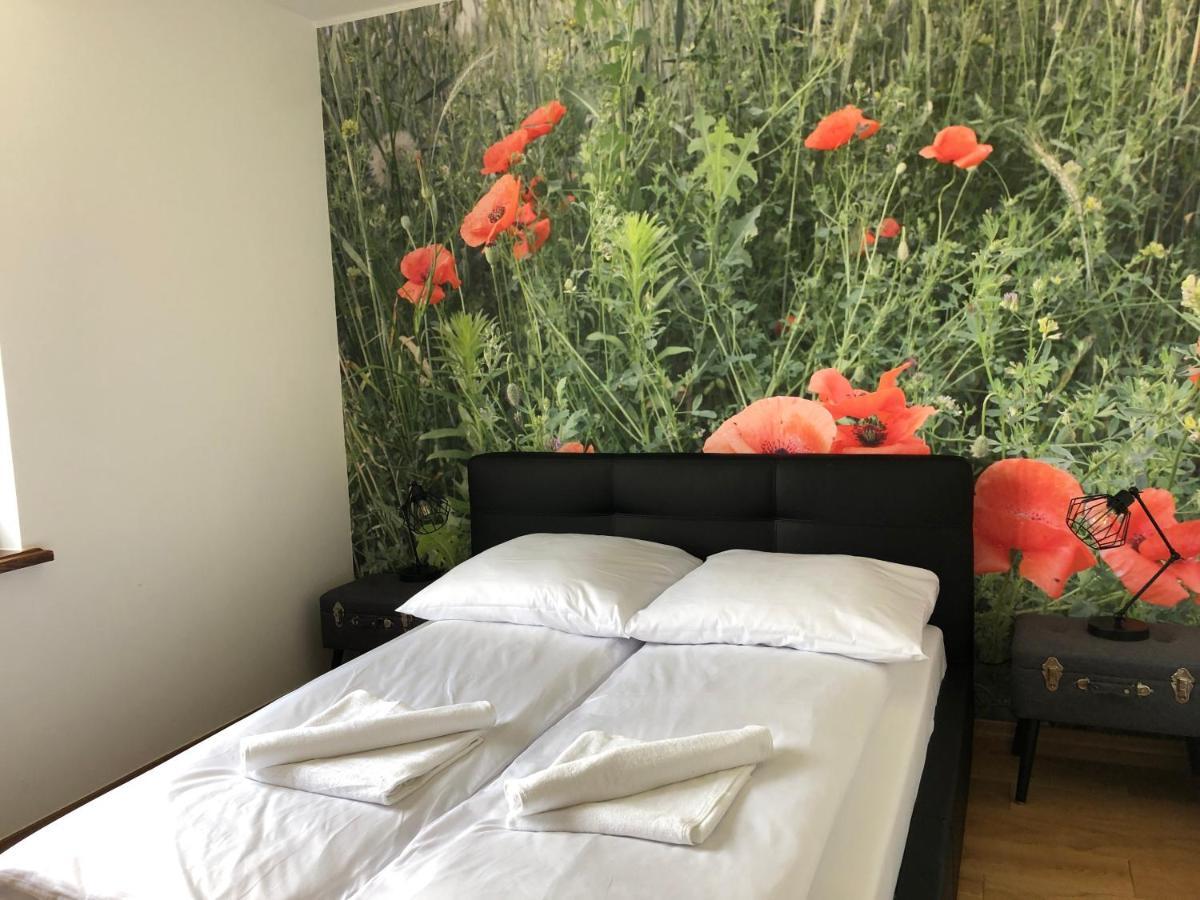 Dwor Gogolewo Nad Warta Bed & Breakfast Ksiaz Wielkopolski Ngoại thất bức ảnh