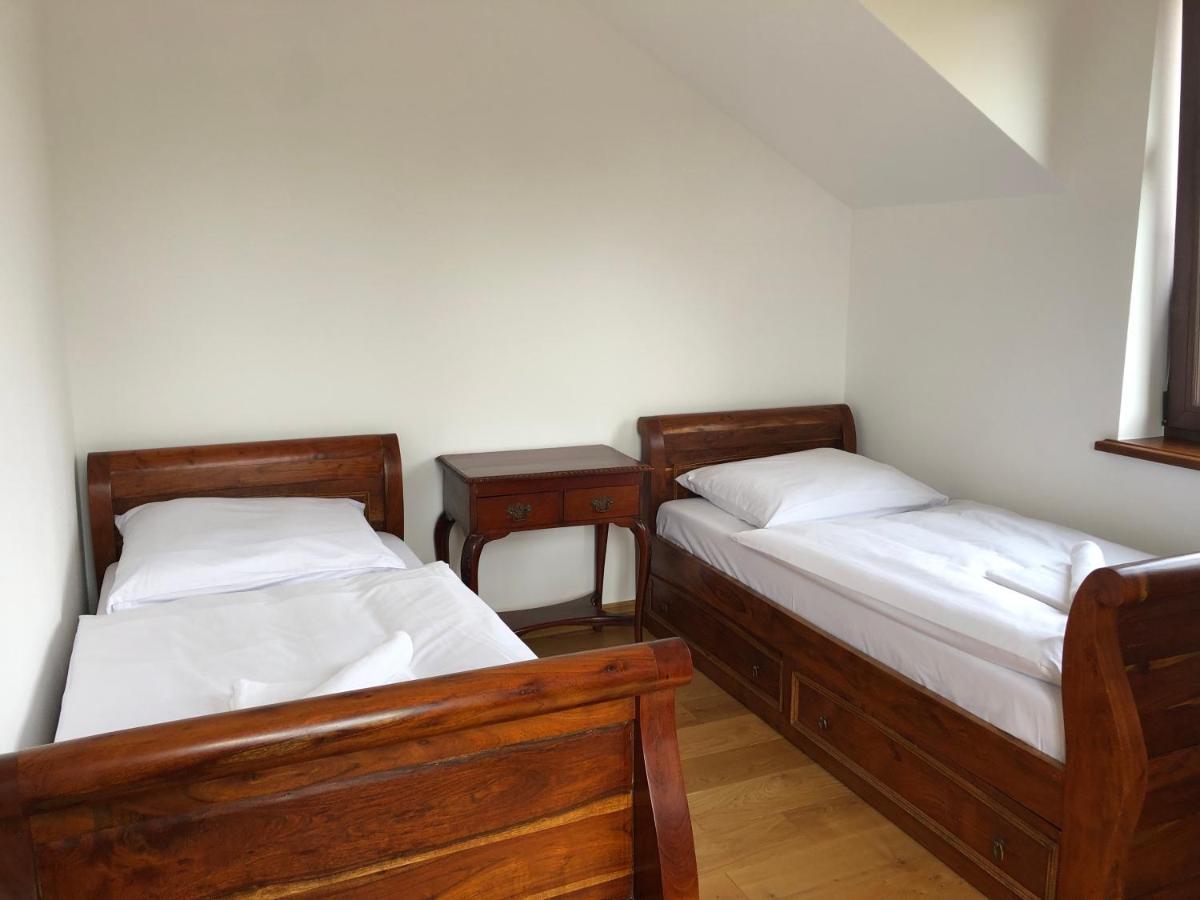 Dwor Gogolewo Nad Warta Bed & Breakfast Ksiaz Wielkopolski Ngoại thất bức ảnh