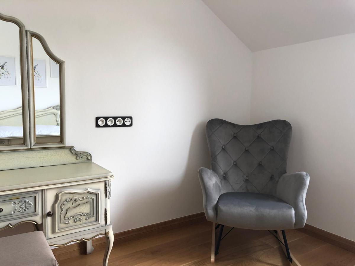 Dwor Gogolewo Nad Warta Bed & Breakfast Ksiaz Wielkopolski Ngoại thất bức ảnh